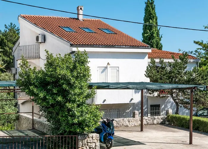 Apartament Lunta 2 *